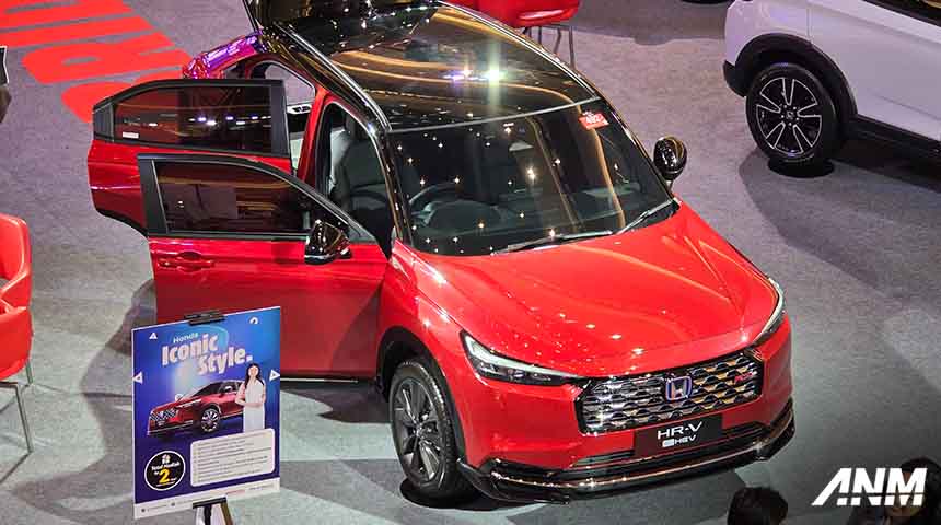 Pameran Honda HR-V eHEV pakuwon mall