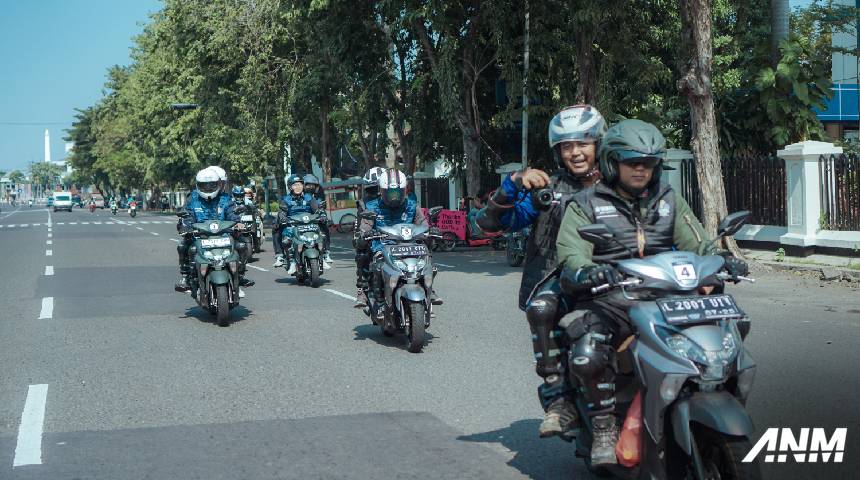 Berita, Yamaha Gear Ultima Hybrid 2025: Yamaha Gelar Amazing Race & Grebek Pasar Rame di Gresik, Super Seru!!