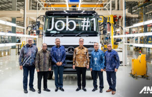 Daimler Commercial Vehicle Manufacturing Indonesia (DCVMI) Resmikan Pabrik Baru di Cikarang!