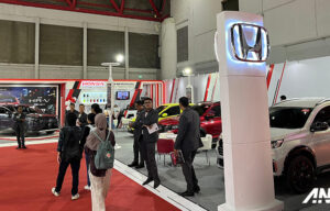 Honda Tampilkan HR-V e:HEV dan Berbagai Promo Menarik di Jakarta Fair! Honda Tampilkan HR-V e:HEV dan Berbagai Promo Menarik di Jakarta Fair!
