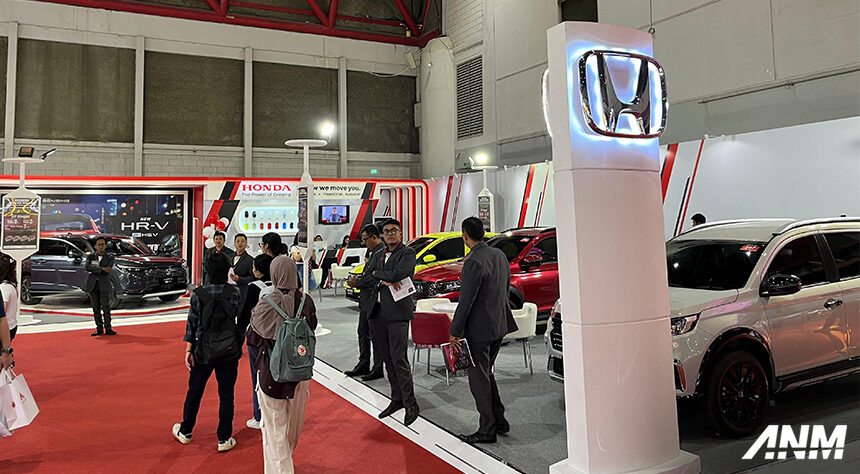 Honda Tampilkan HR-V e:HEV dan Berbagai Promo Menarik di Jakarta Fair! Honda Tampilkan HR-V e:HEV dan Berbagai Promo Menarik di Jakarta Fair!