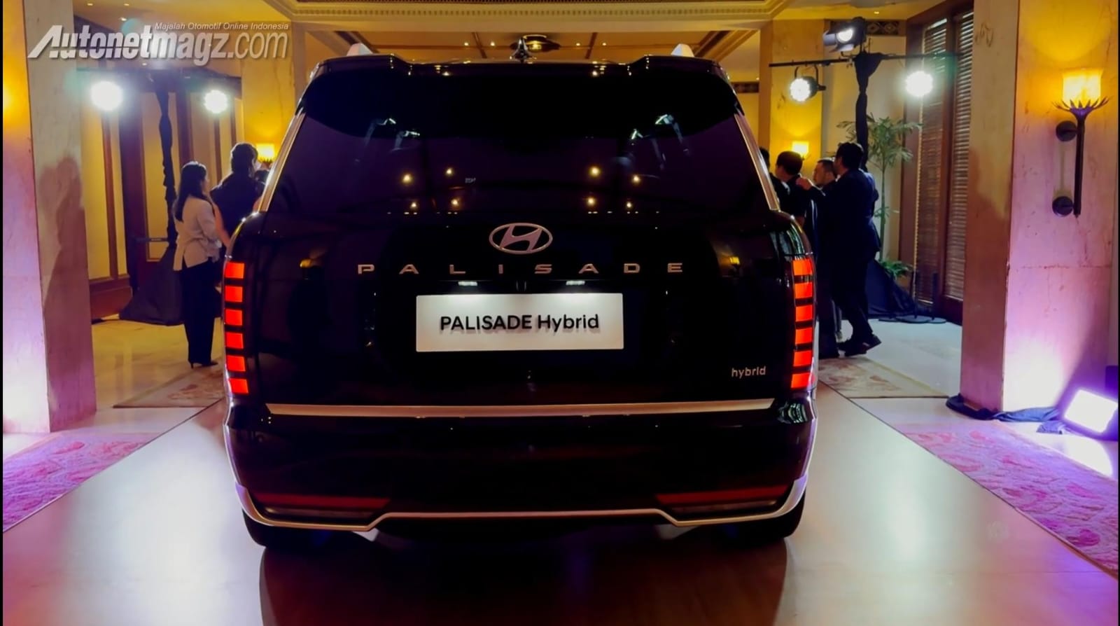 Berita, hyundai palisade back: Hyundai Luncurkan All New Palisade di Indonesia, Harga Mulai Rp 1,105 Miliar!
