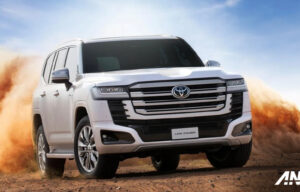 Toyota Luncurkan Land Cruiser Hybrid, Pertama Dalam Sejarah! Toyota Luncurkan Land Cruiser Hybrid, Pertama Dalam Sejarah!