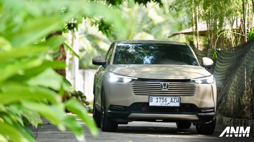 Berita, media test drive Honda HRV Hybrid: Test Drive Honda HR-V Hybrid : Turun Harga, Makin Irit?
