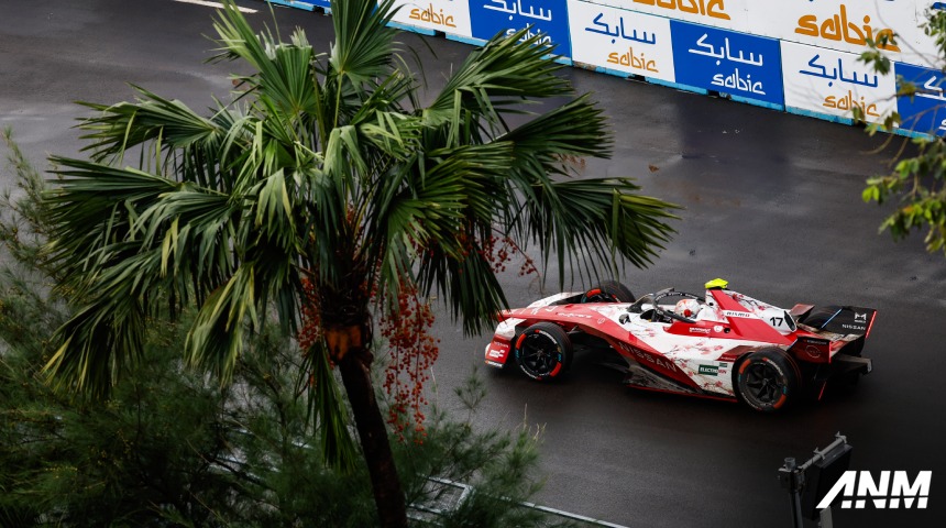 nissan-formula-e-team-jakarta-e-prix-2025-oliver-rowland