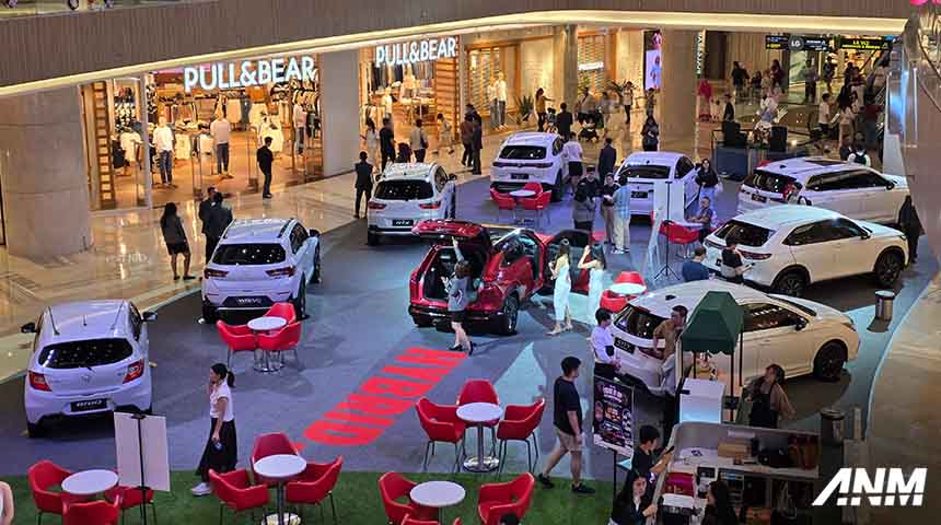 Pameran Honda HR-V eHEV pakuwon mall