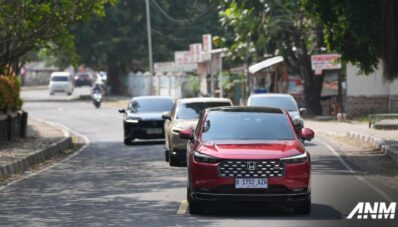 Test Drive Honda HR-V Hybrid : Turun Harga, Makin Irit? Test Drive Honda HR-V Hybrid : Turun Harga, Makin Irit?
