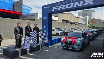 UMC Suzuki Resmi Handover 10 Unit Perdana Fronx ke Konsumen