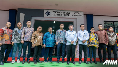 Chery Resmikan Training Center EV dan Donasikan 1 Chery E5 KE BBPVP Bekasi Chery Resmikan Training Center EV dan Donasikan 1 Chery E5 KE BBPVP Bekasi