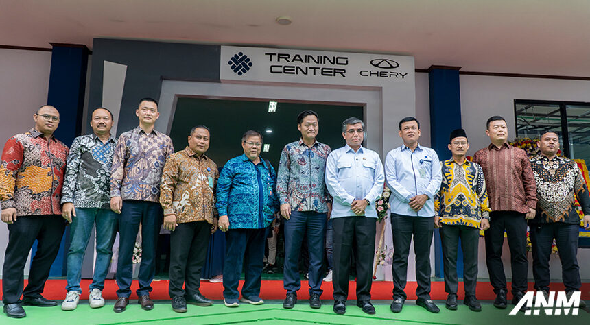 Chery Resmikan Training Center EV dan Donasikan 1 Chery E5 KE BBPVP Bekasi Chery Resmikan Training Center EV dan Donasikan 1 Chery E5 KE BBPVP Bekasi