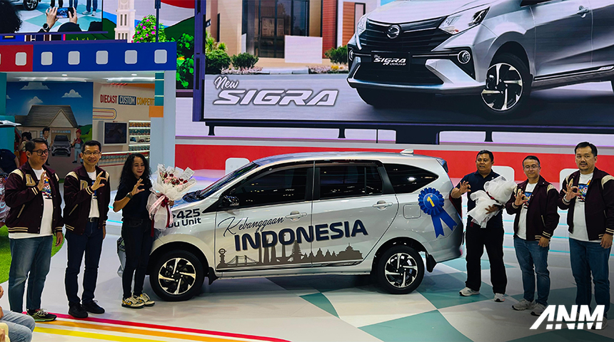 Berita, daihatsu-sigra: GIIAS 2025 : Daihatsu Segarkan Varian Teratas Sigra, Ini Bedanya!