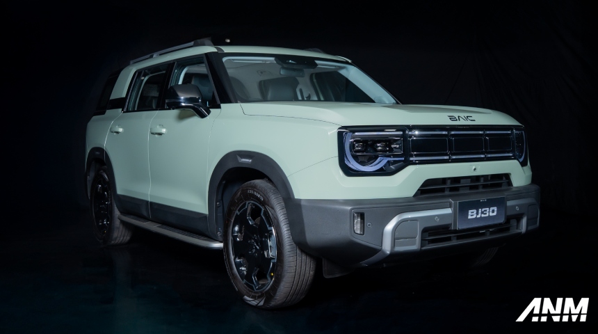 BAIC, giias-2025-baic-press-con-bj30-right-hand-front: GIIAS 2025 : Pertama Di Dunia, BAIC BJ30 Hybrid Setir Kanan