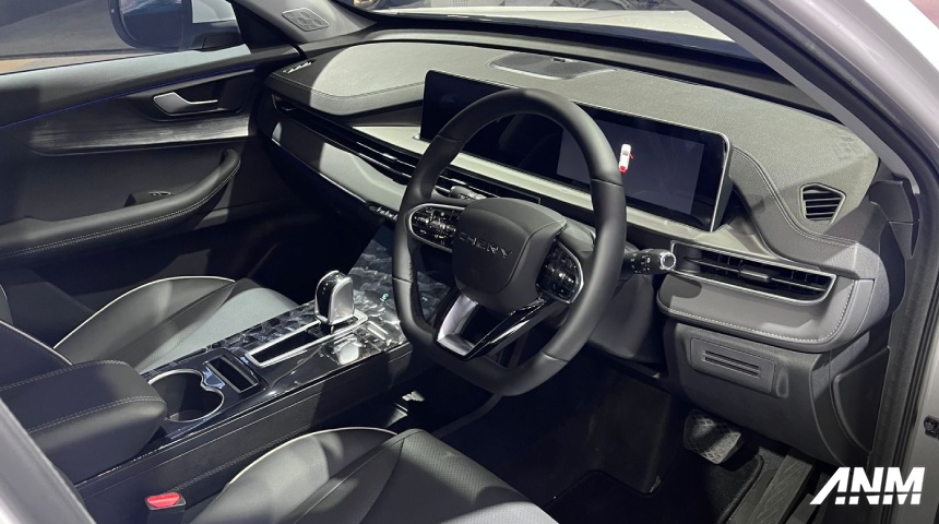 giias-2025-chery-press-con-tiggo-cross-csh-hybrid-side