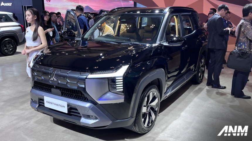 giias-2025-mitsubishi-press-con-destinator-harga-price-rear