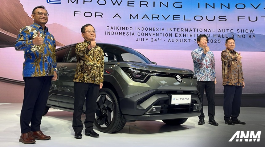 giias-2025-suzuki-press-con-fronx-half-cut