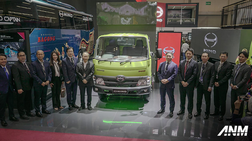 Berita, hino-giias-1: GIIAS 2025 : Hino Luncurkan 300 Series 136 MDLR dan Bawa Beragam Program Menarik!