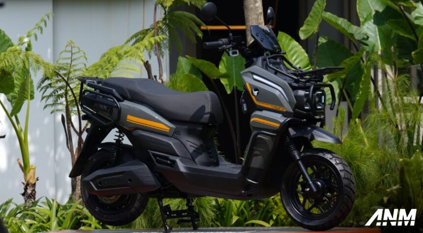 Motor Listrik Petualang Indomobil eMotor Tyranno Sapa Warga Bandung! Motor Listrik Petualang Indomobil eMotor Tyranno Sapa Warga Bandung!