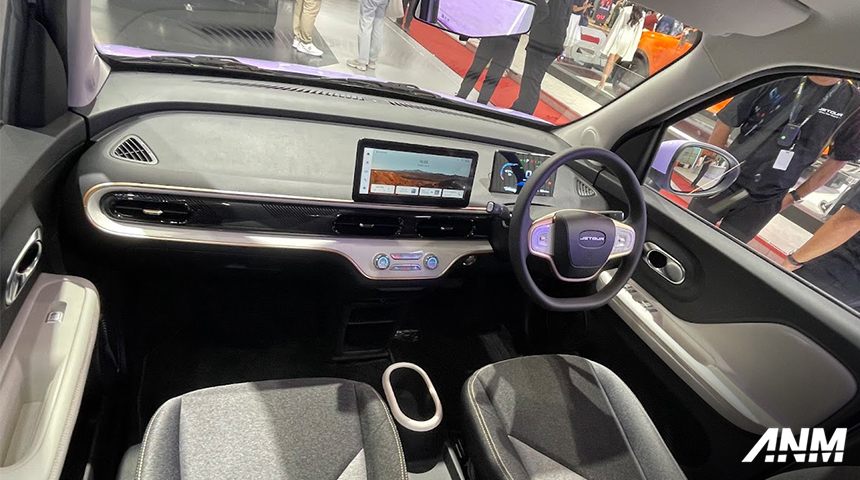 Berita, jetour-x20e-1: GIIAS 2025 : Jetour Hadirkan X20e Secara Perdana di Indonesia!