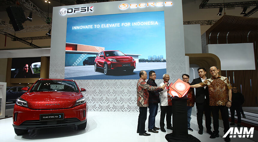 GIIAS 2025 : Seres Umumkan Harga Resmi dari Seres 3! GIIAS 2025 : Seres Umumkan Harga Resmi dari Seres 3!