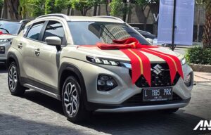 UMC Suzuki Resmi Handover 10 Unit Perdana Fronx ke Konsumen UMC Suzuki Resmi Handover 10 Unit Perdana Fronx ke Konsumen