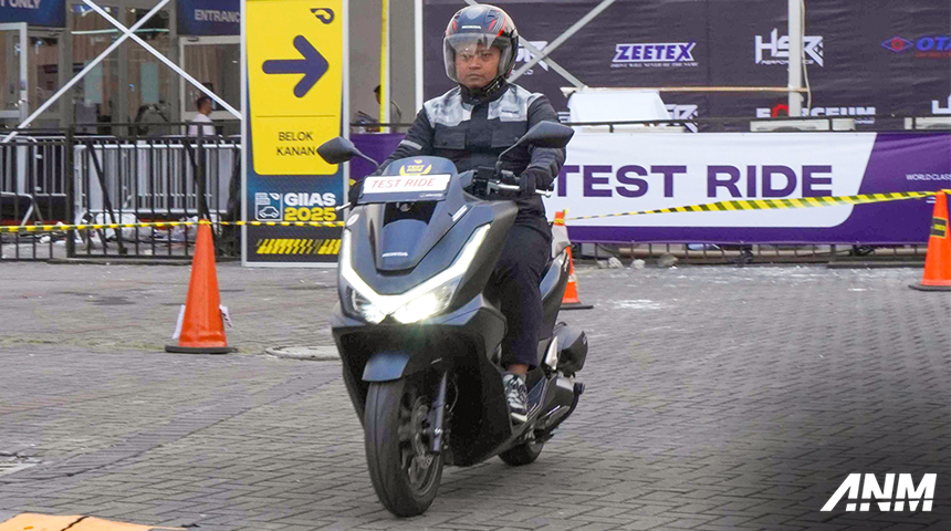 Berita, ahm-giias-1: Honda Catat Penjualan Positif dan Dapat Dua Penghargaan dari GIIAS 2025!