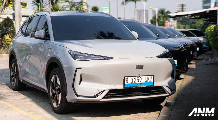 Geely Perbarui Software EX5 di Indonesia, Apa Perbedaannya?