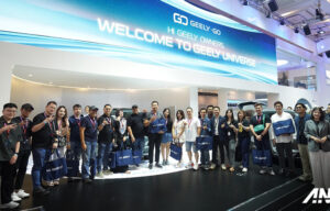 Komunitas Geely Lakukan Gathering dan Konvoi ke Stand Geely di GIIAS 2025 Komunitas Geely Lakukan Gathering dan Konvoi ke Stand Geely di GIIAS 2025