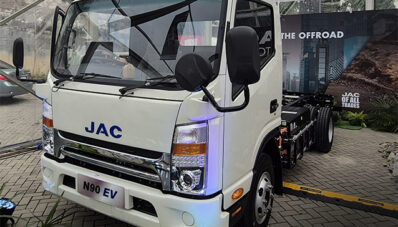 JAC Motors Resmi Hadir di Indonesia, Dorong Adopsi Kendaraan Listrik untuk Komersil!
