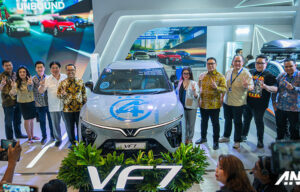 GIIAS Surabaya 2025 : VinFast VF7 Mengaspal di Kota Pahlawan!
