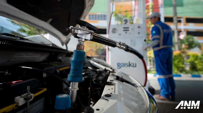 Berita, perusahaan-gas-negara-pgn-pertamina-csr-komogas: PGN Pasang 40 unit Converter Kit BBG Untuk Kendaraan Online