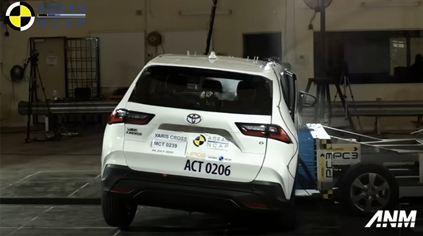 Berita, yaris-cross-asean-ncap-2: Buktikan Keamanan, Toyota Yaris Cross Raih Rating Bintang 5 dari ASEAN NCAP