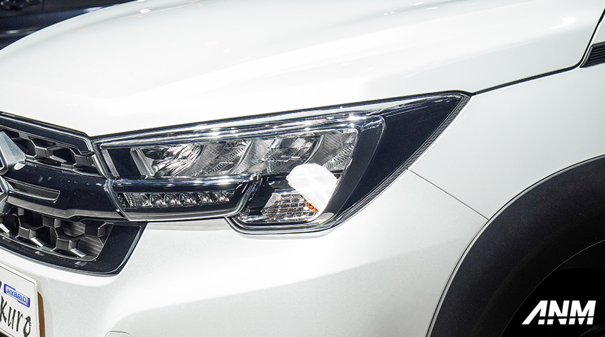 Advertorial, New Suzuki XL7 Hybrid Alpha Kuro headlamp: Suzuki New XL7 Hybrid Alpha Kuro : 9 Penyempurnaan Untuk Pecinta Warna Hitam!