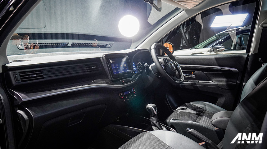 New Suzuki XL7 Hybrid Alpha Kuro headlamp