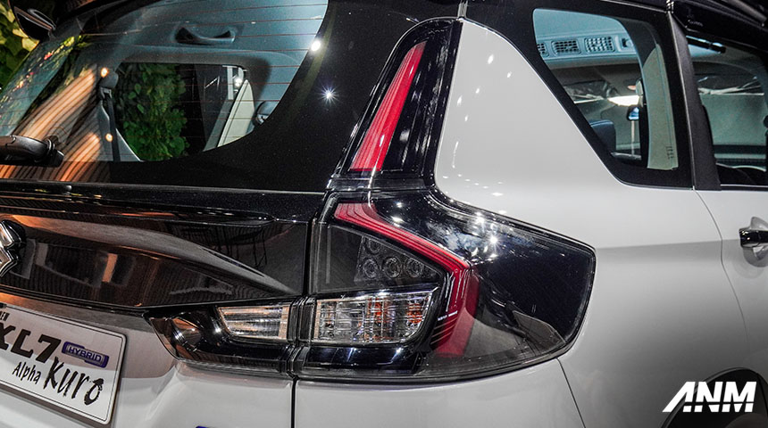 New Suzuki XL7 Hybrid Alpha Kuro headlamp