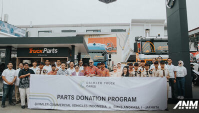 DCVI Donasikan Mesin Mercedes Benz OF 917 ke SMK 1 Angkasa Jakarta DCVI Donasikan Mesin Mercedes Benz OF 917 ke SMK 1 Angkasa Jakarta