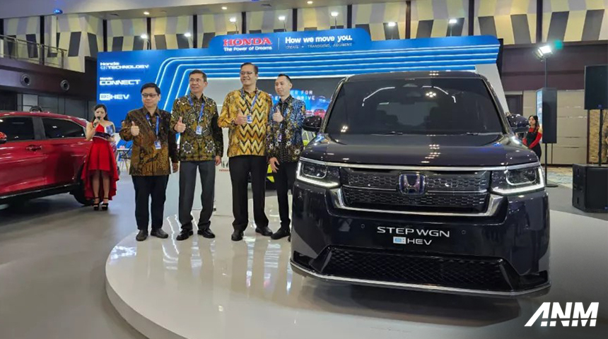 Berita, honda-giias-semarang: GIIAS Semarang 2025 : Honda Hadirkan Step WGN dan Berbagai Program Menarik