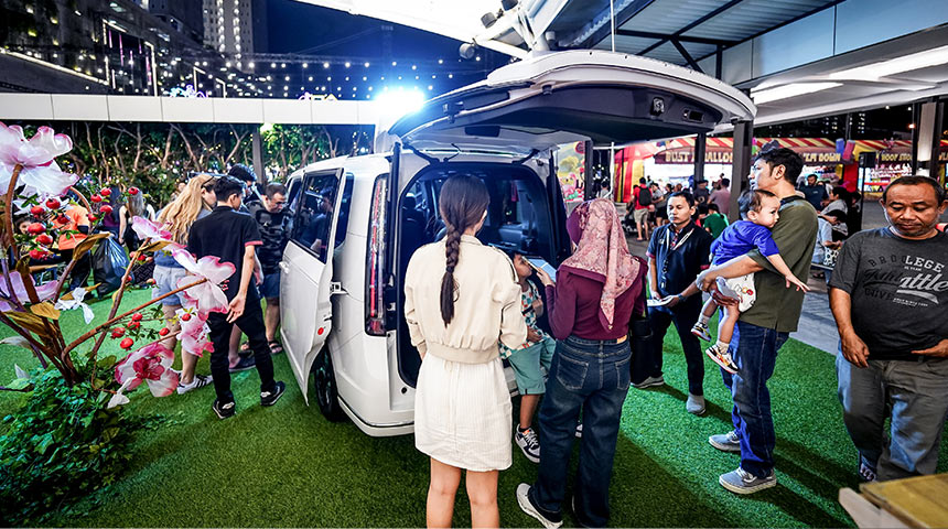 Berita, Honda-in-Wonderland-pakuwon-city-mall: Honda STEP WGN e:HEV Tampil di Honda in Wonderland Surabaya