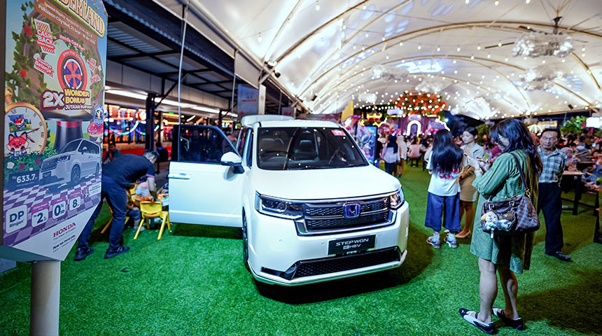 Honda-in-Wonderland-pakuwon-city-mall