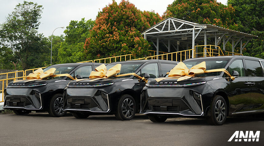 Maxus Serahkan Mifa 7 dan Mifa 9 Produksi Lokal ke Konsumen Maxus Serahkan Mifa 7 dan Mifa 9 Produksi Lokal ke Konsumen