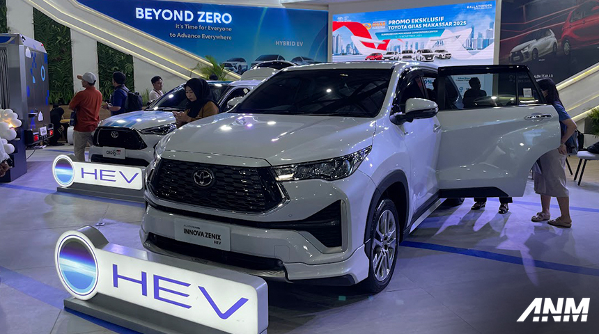 Berita, toyota-giias-makassar-2: GIIAS Makassar 2025 : Toyota Tebar Banyak Promo Selama Pameran!